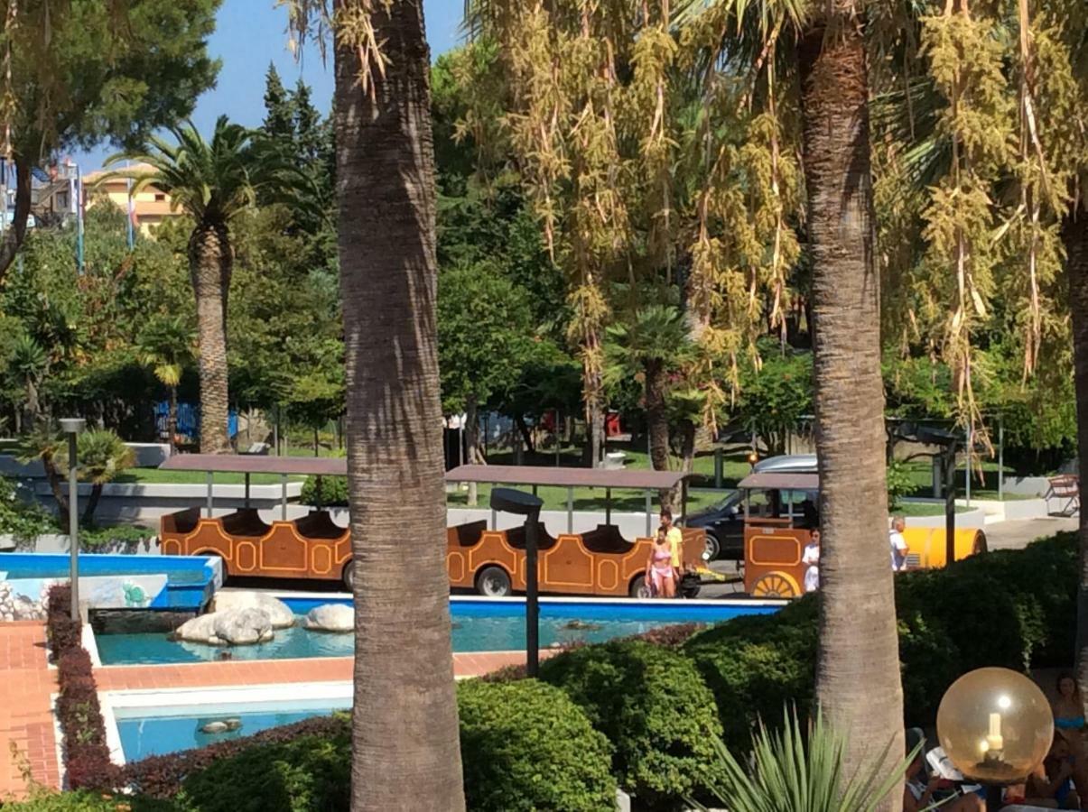 Villaggio Turistico La Mantinera - Appartamenti De Luxe Praia a Mare Kültér fotó