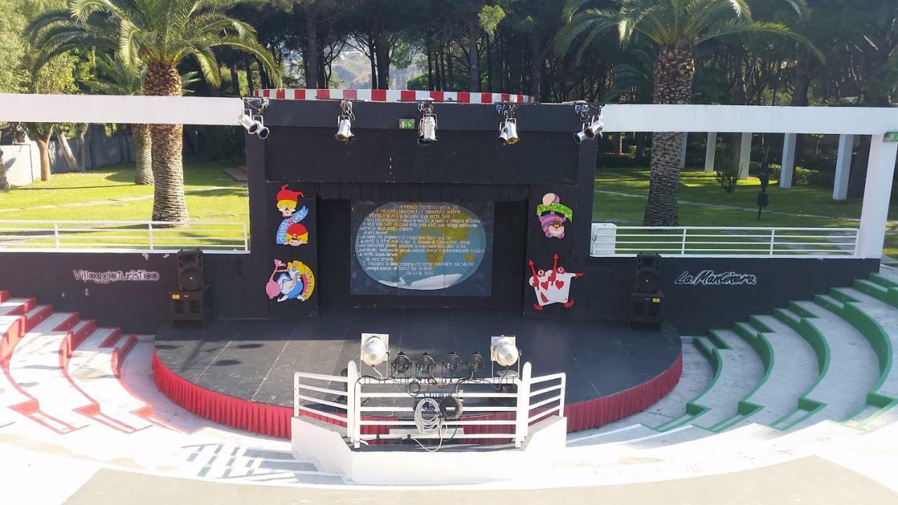 Villaggio Turistico La Mantinera - Appartamenti De Luxe Praia a Mare Kültér fotó